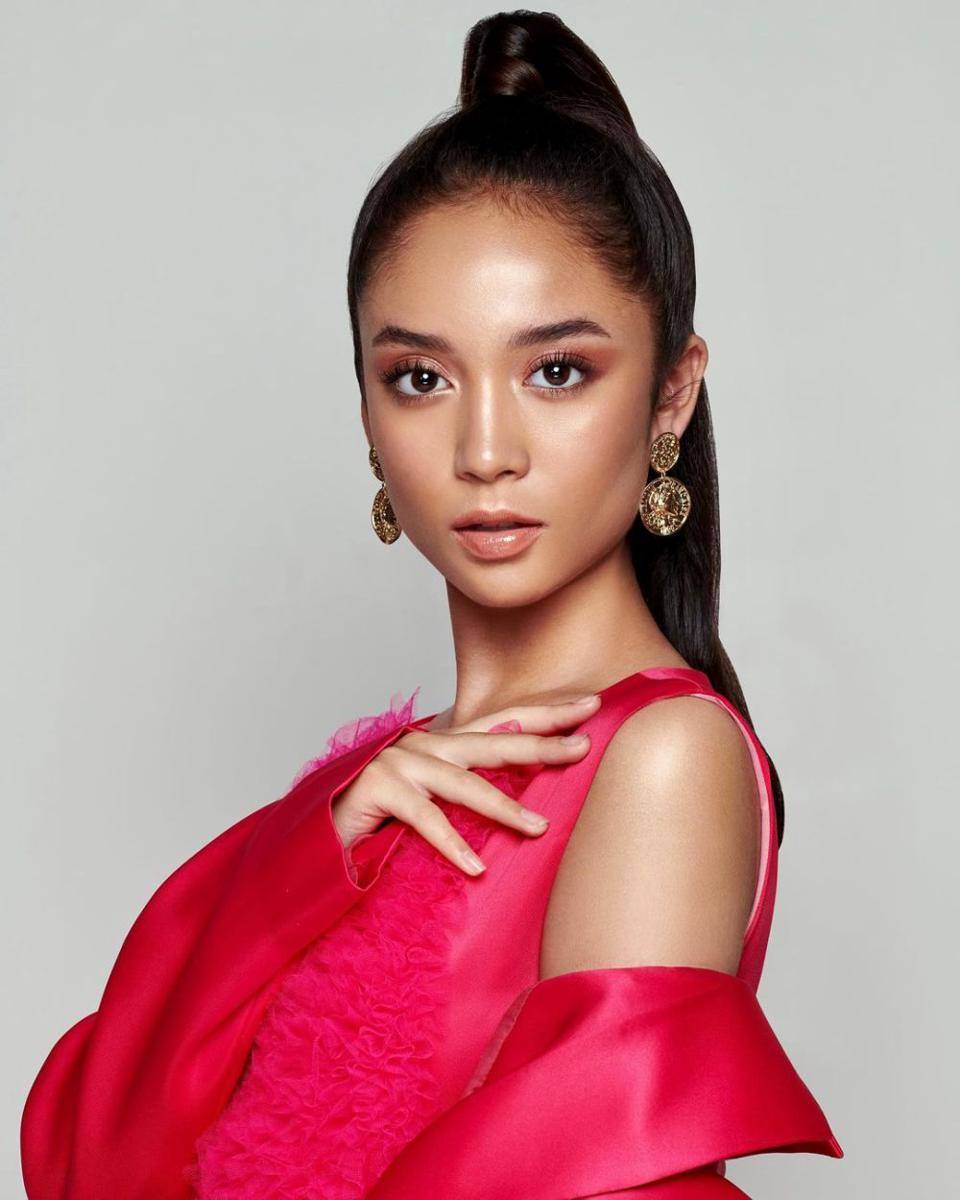 inspirasi makeup soft glam ala Asha Assuncao (instagram.com/asha.assuncao)
