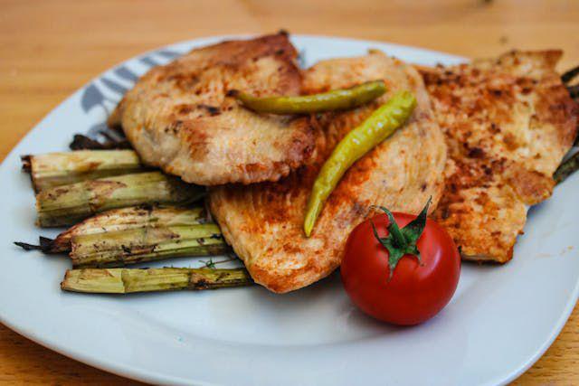 Resep Ayam Goreng Terasi Daun Jeruk yang Wanginya Bikin Ngiler