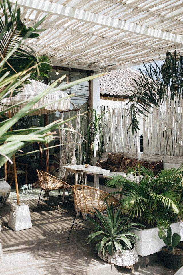 desain ruangan rumah ala kafe (unsplash.com/Sonnie Hiles)