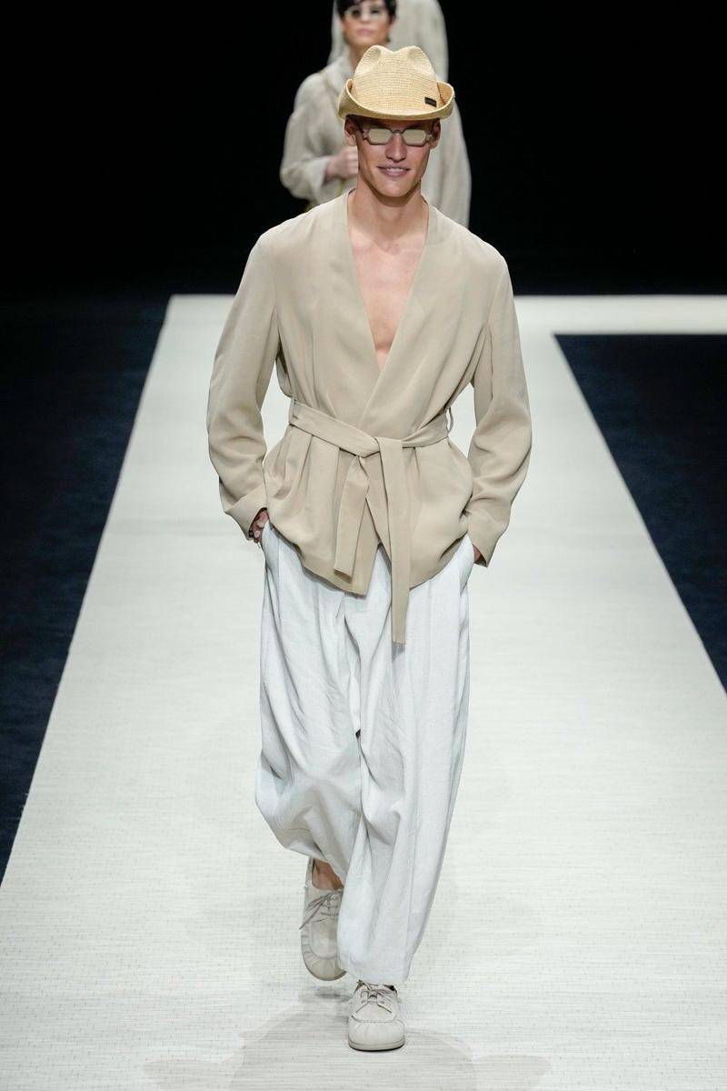 Emporio Armani S/S '25 di Milan Fashion Week Menswear 2024 (instagram.com/soulartistmgmt)