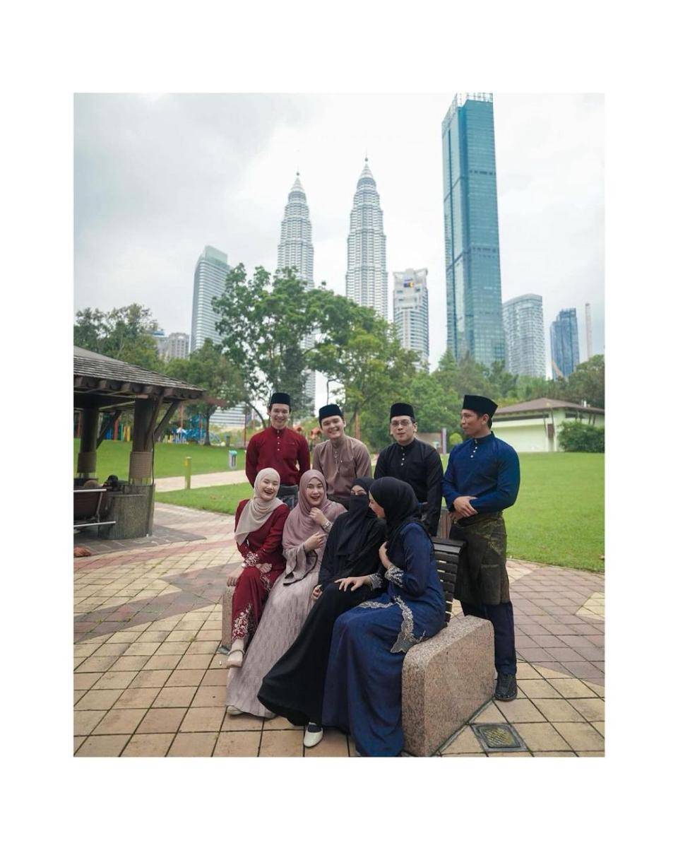 potret Dinda Hauw dan para sahabat (instagram.com/dindahw)