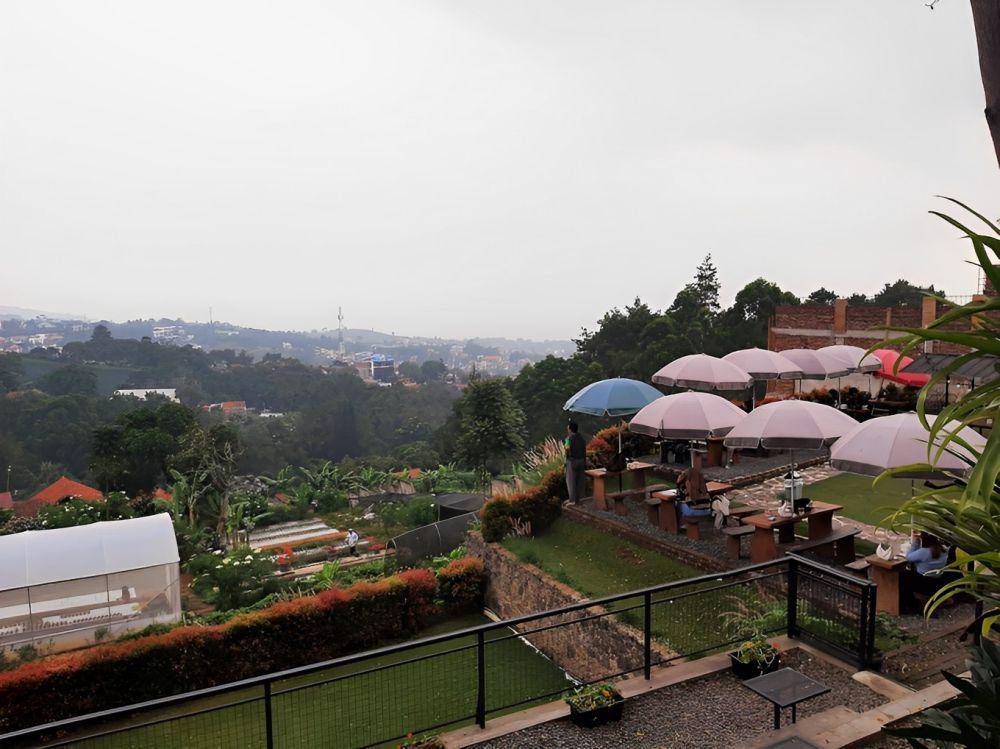 Boekit Tjahaya, Dago Atas-Bandung (google.com/maps/Amperiano Y)