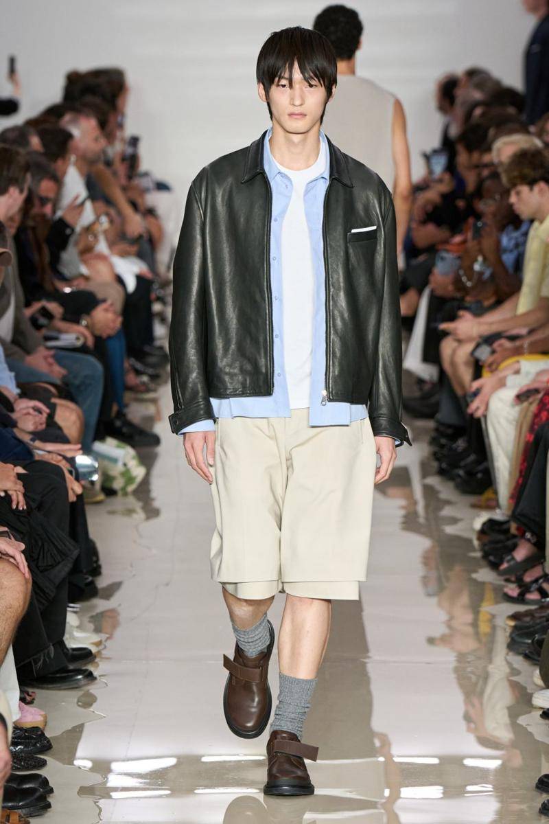 Neil Barrett S/S '25 di Milan Fashion Week 2024 (instagram.com/im_so_v.o.g.u.e)