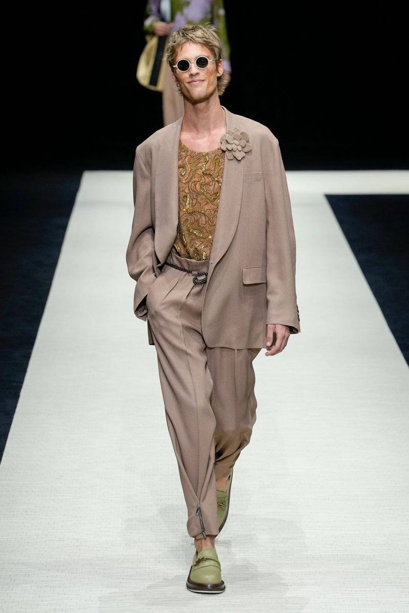 Emporio Armani S/S '25 di Milan Fashion Week Menswear 2024 (instagram.com/soulartistmgmt)