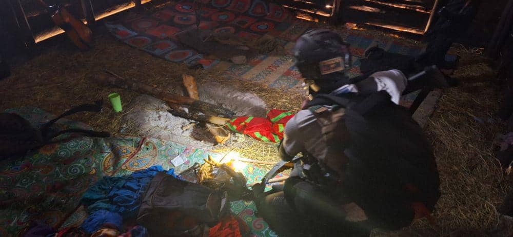 Aparat menduduki markas KKB di Distrik Bibida, Kabupaten Paniai, Papua Tengah, Jumat (14/6/2024) lalu. (Istimewa/IDN Times)