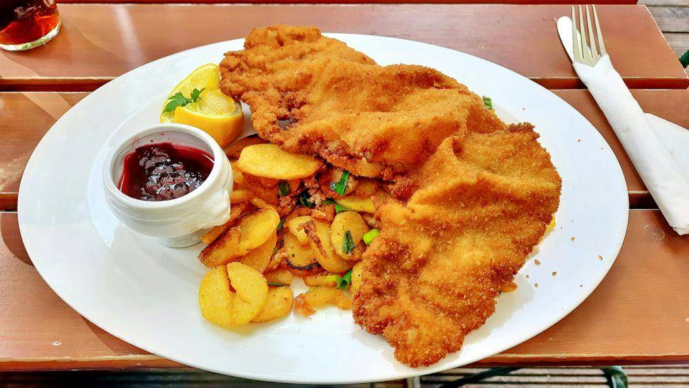 schnitzel (unsplash.com/Mark König)