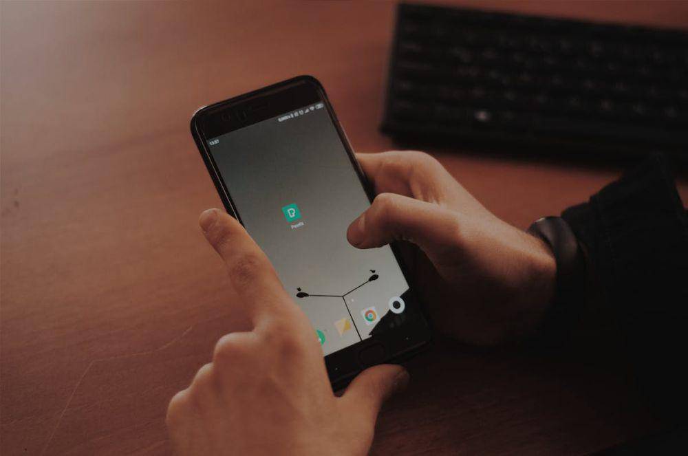 ilustrasi main gadget (pexels.com/Gul Isik)