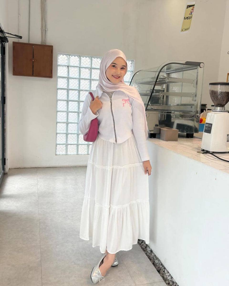 Siska Amera (instagram.com/siskaamera)