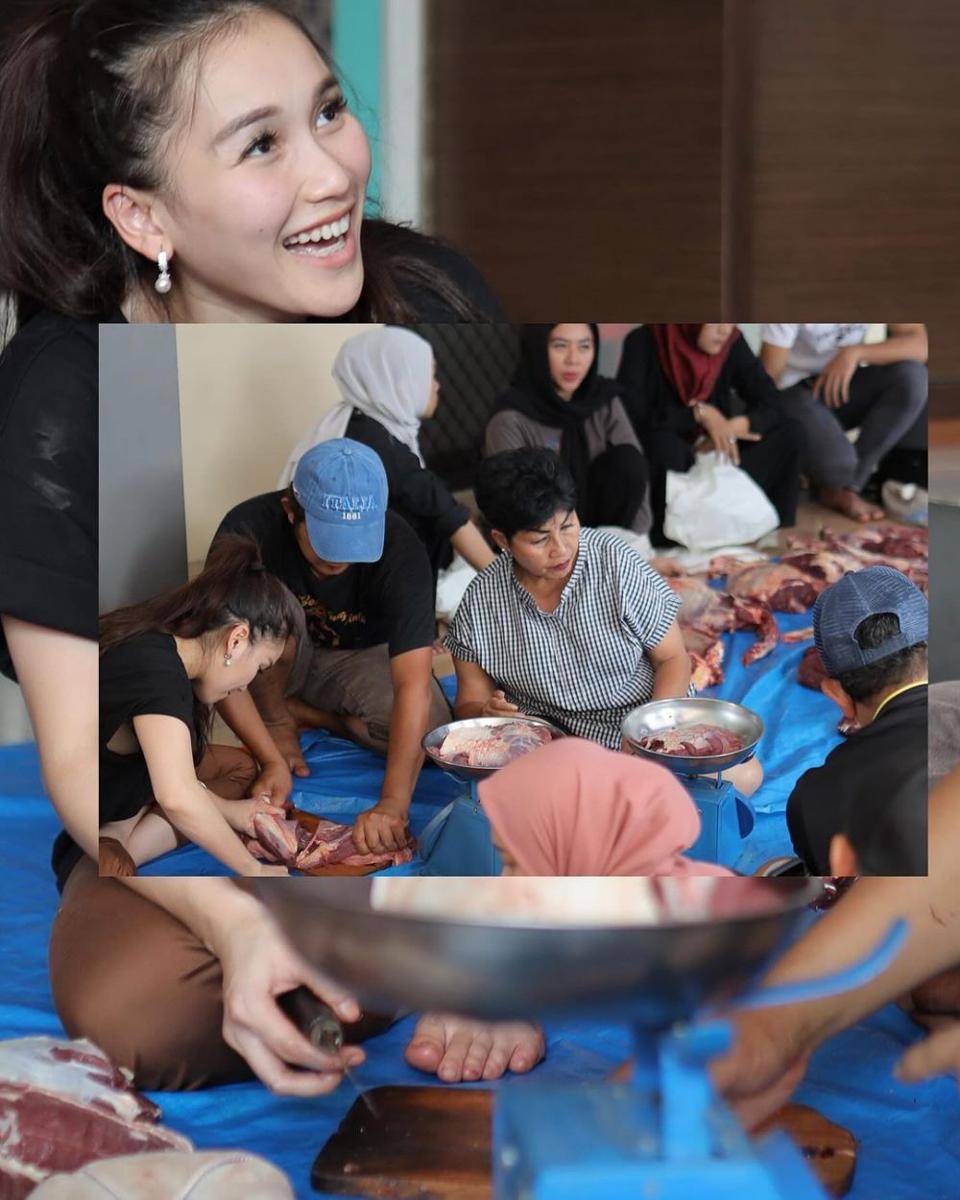 potret Ayu Ting Ting sembelih sapi (instagram.com/ayutingting92)