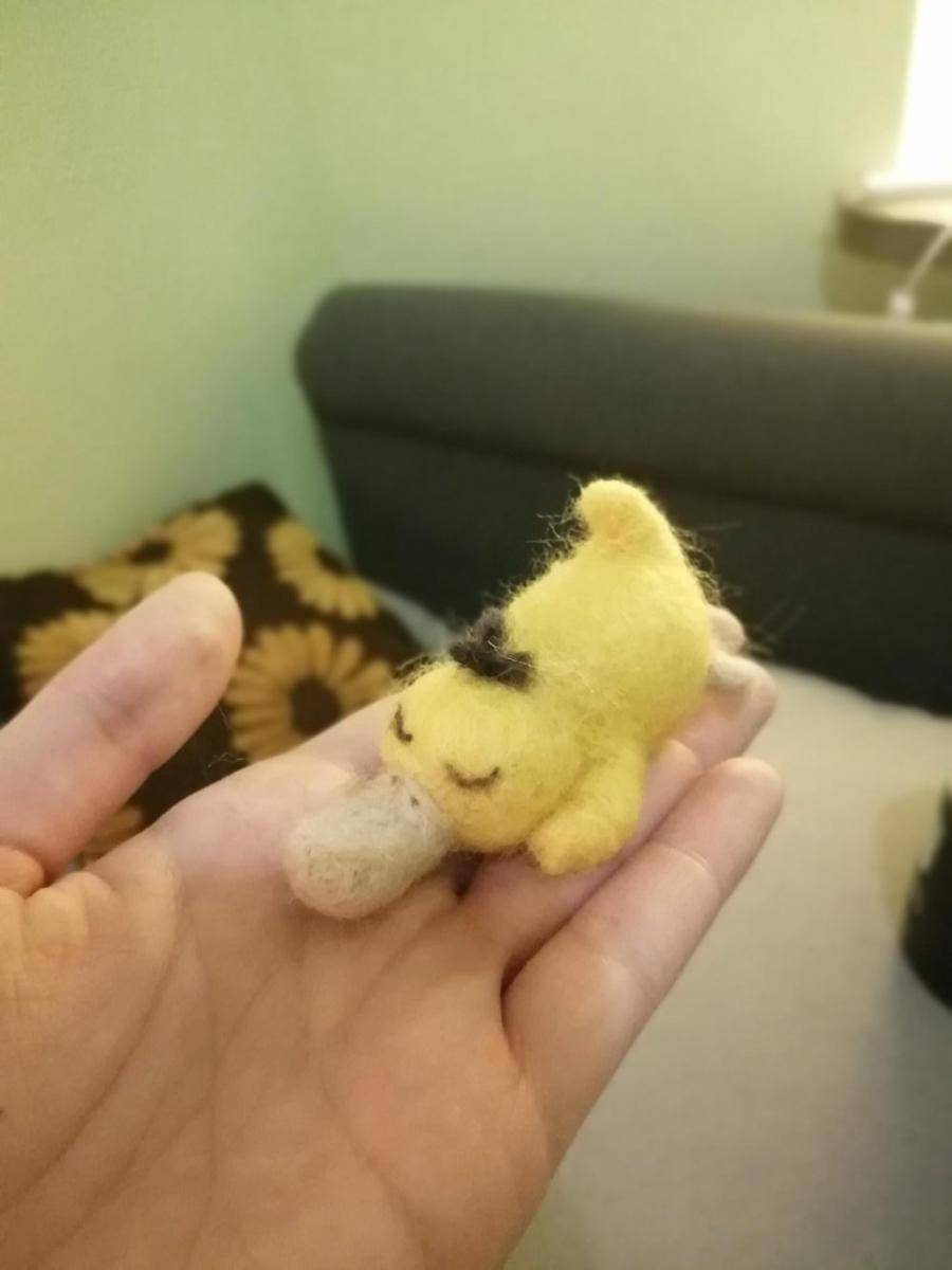 potret karya buatan tangan bertema Psyduck (reddit.com/user/One-Source-3330)