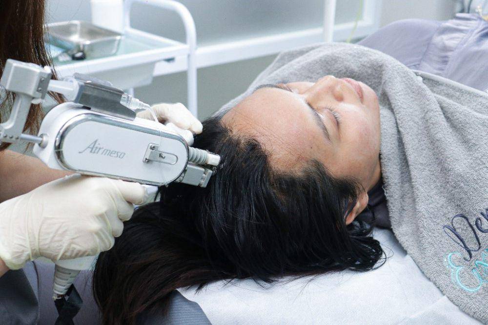 ilustrasi perawatan di klinik Derma Express