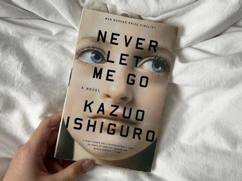 6 Novel Sedih yang Memberi Harapan Palsu sebelum Menghancurkannya