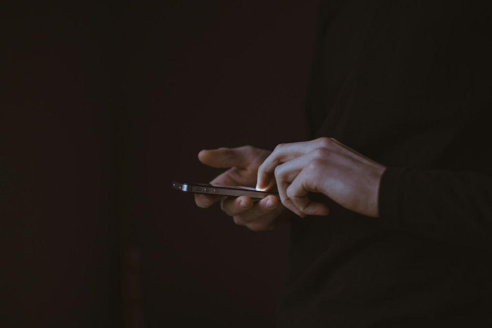 Cell Phone Blindness: Kenali Gejala dan Pencegahannya