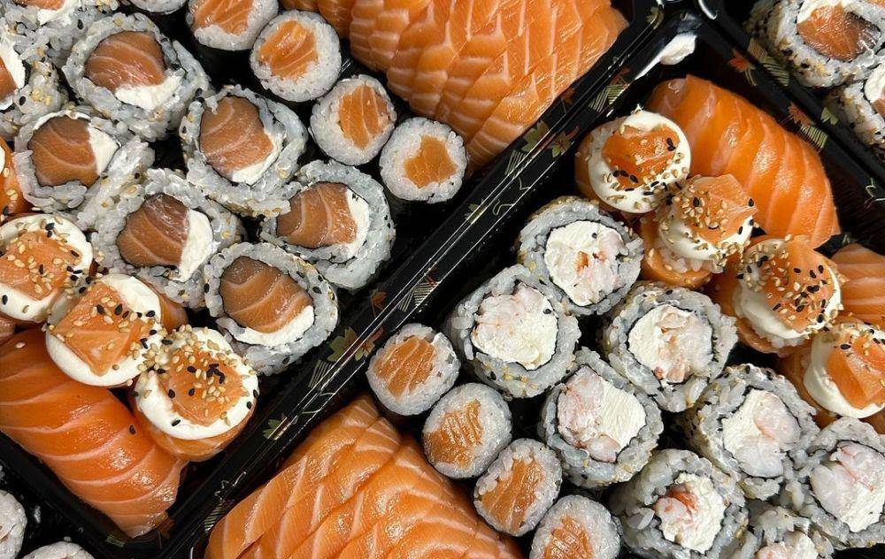 ilustrasi sushi yang ada di China Restaurant Global Wok (instagram.com/chef.barbarayamashita)