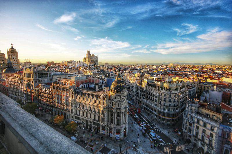 gambar pemandangan di Kota Madrid (unsplash.com/Jorge Fernández Salas)