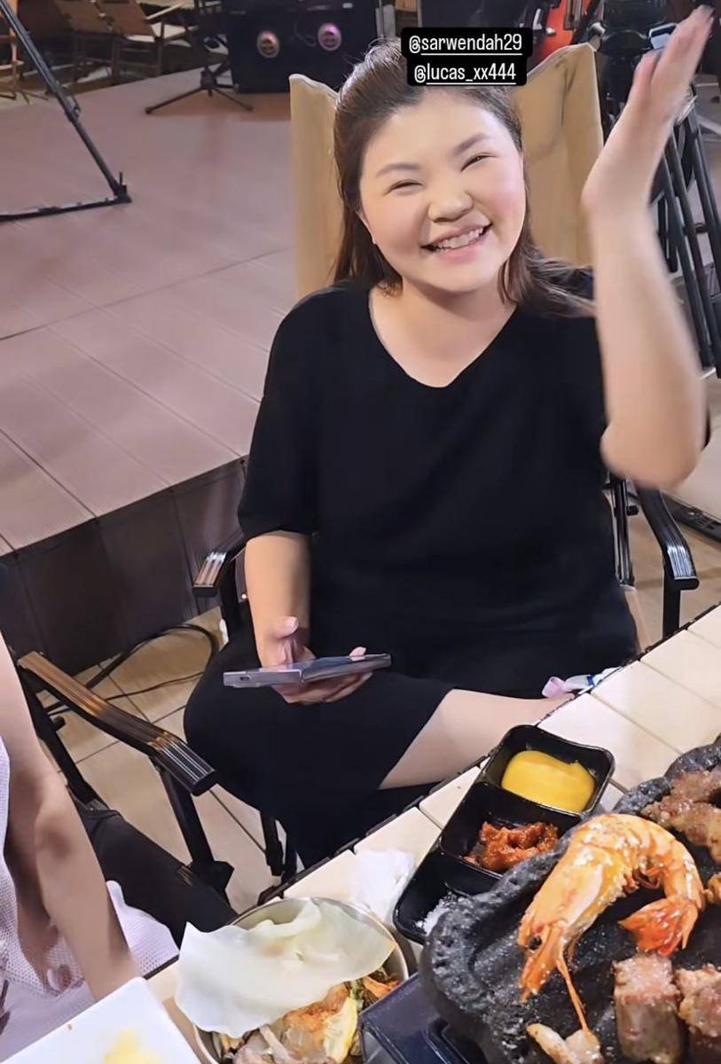 potret Sarwendah dan Betrand Peto nongkrong bareng Lucas di Korea (Instagram.com/betrandpetoputraonsu)