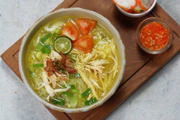 Ilustrasi soto ayam segar (istockphoto.com/edy gunawan)