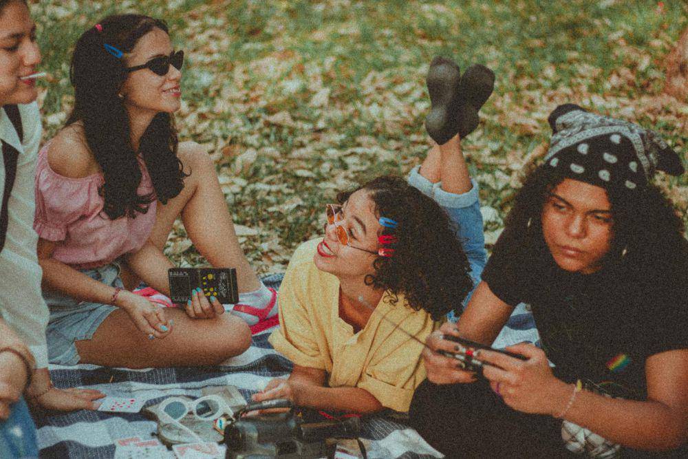 ilustrasi tema foto retro (pexels.com/Aline Viana Prado)