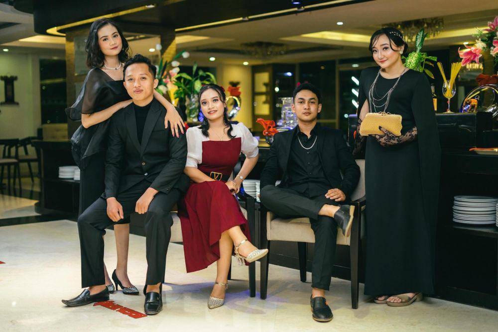 ilustrasi tema foto prom night (pexels.com/Muhammad Renaldi)