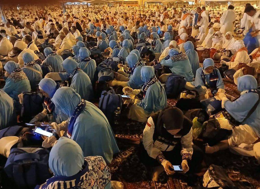 Jemaah haji kloter 64 Kota Mojokerto saat meninggalkan arafah. IDN Times/Dok. Kemenag Mojokerto