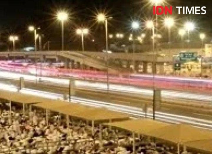Daerah musdalifah di makkah yang selalu padat pada setiap musim haji.(IDN Times/Foto : Tangkapan layar)