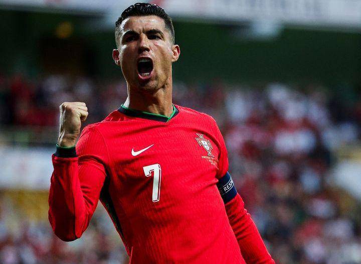 Cristiano Ronaldo (instagram.com/cristiano)