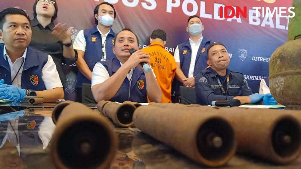 Pelaku pengoplosan gas LPG 3 kg subsidi (IDN Times/Ayu Afria)