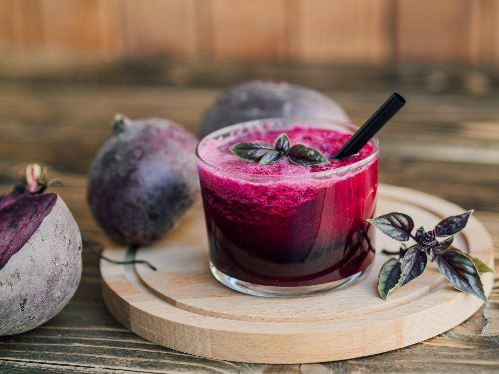 jus bit apel (freepik.com/freepik)