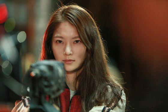 7 Potret Gong Seung Yeon di Film Handsome Guys, Perankan Mahasiswi