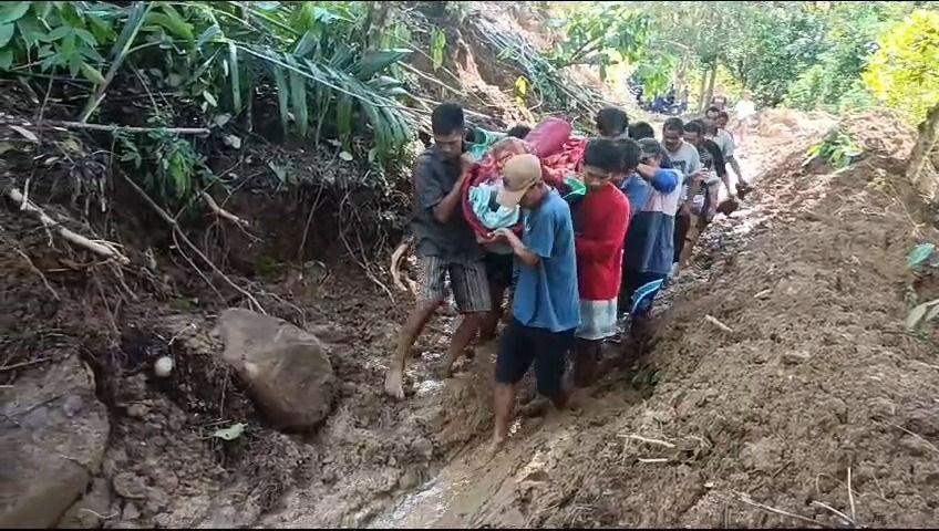 Warga Muara Enim Minta Pemkab Buka Jalur Alternatif di Jalintengsum
