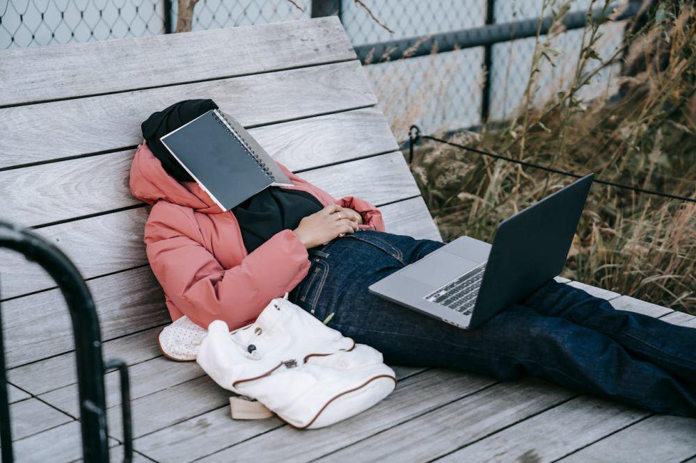 4 Fakta Hustle Culture, Apakah Semua Harus Serba Cepat?