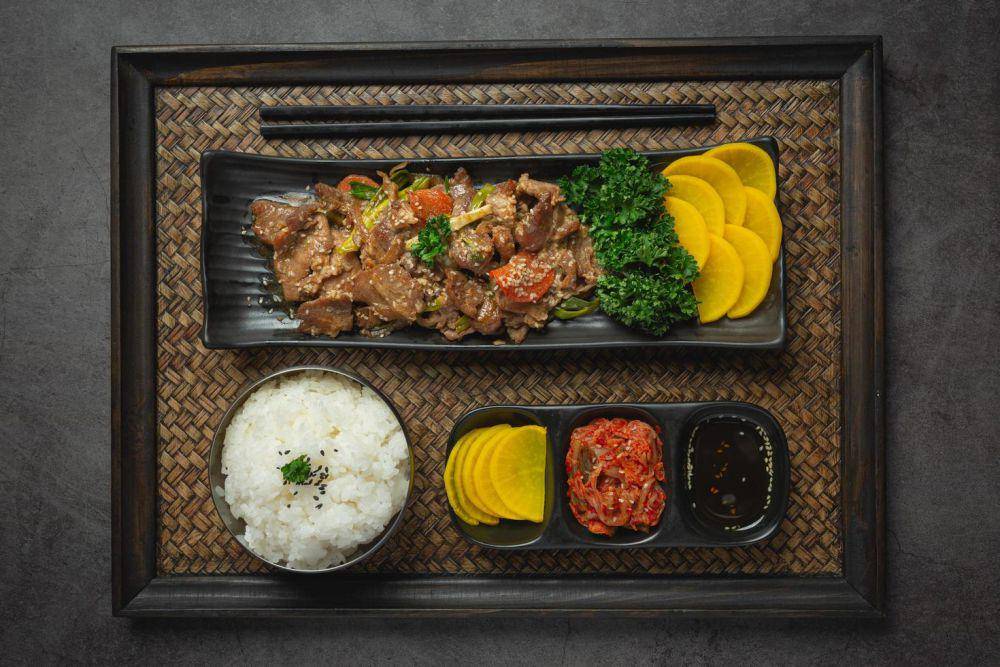 ilustrasi tips membuat bulgogi ala rumahan (vecteezy.com/eakmoto271144306)