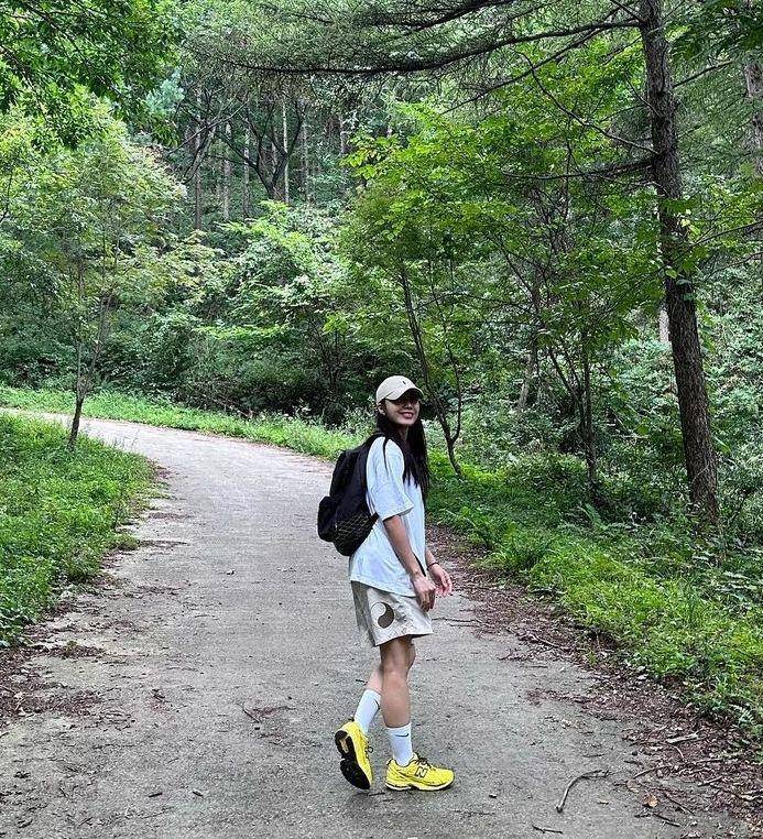 Style boyish Eunji APINK (instagram.com/artist_eunji)