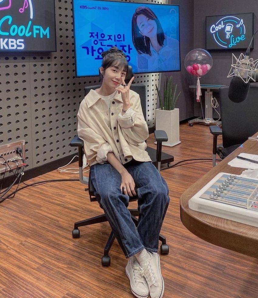 Style boyish Eunji APINK (instagram.com/artist_eunji)