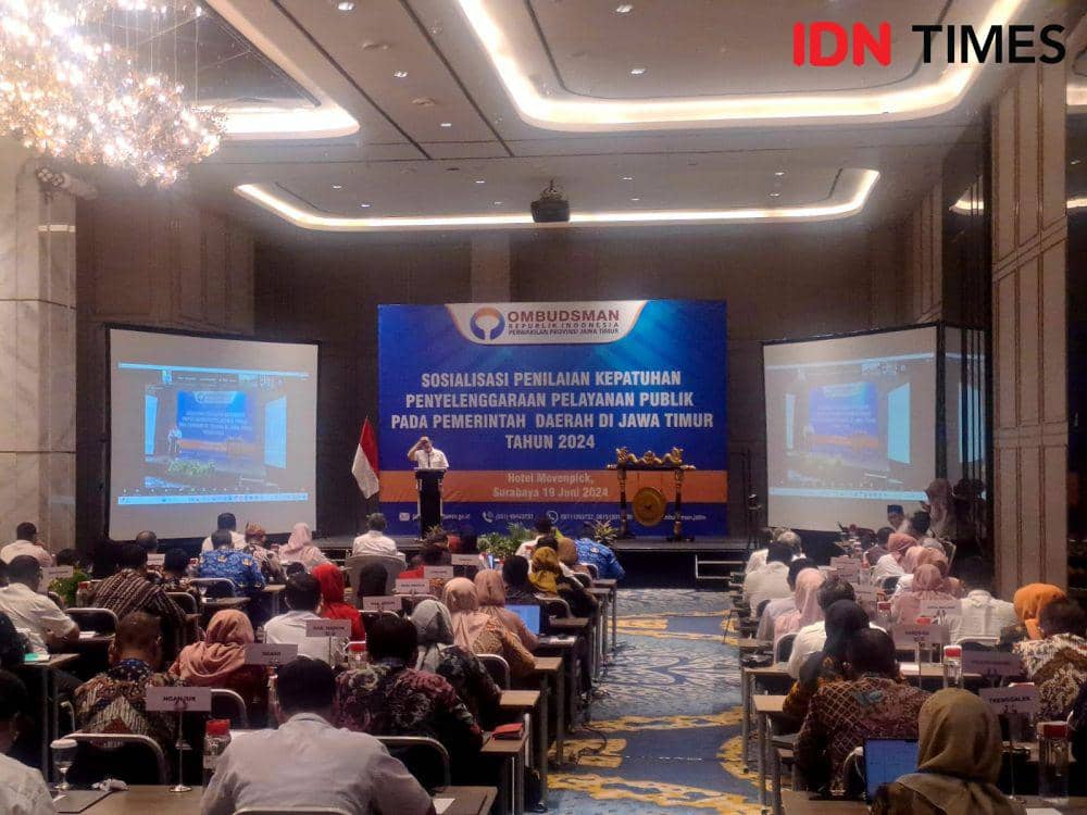 Pj Gubernur Jatim Adhy Karyono dalam acara Ombudsman Jatim. IDN Times/Ardiansyah Fajar.
