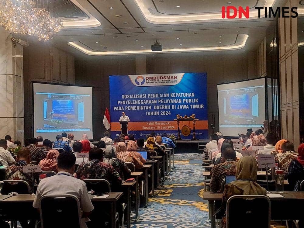 Pj Gubernur Jatim Adhy Karyono dalam acara Ombudsman Jatim. IDN Times/Ardiansyah Fajar.