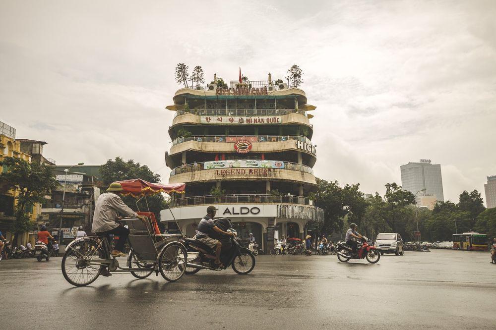 Hanoi Vs Ho Chi Minh: Mana yang Terbaik untuk Backpacker-an?
