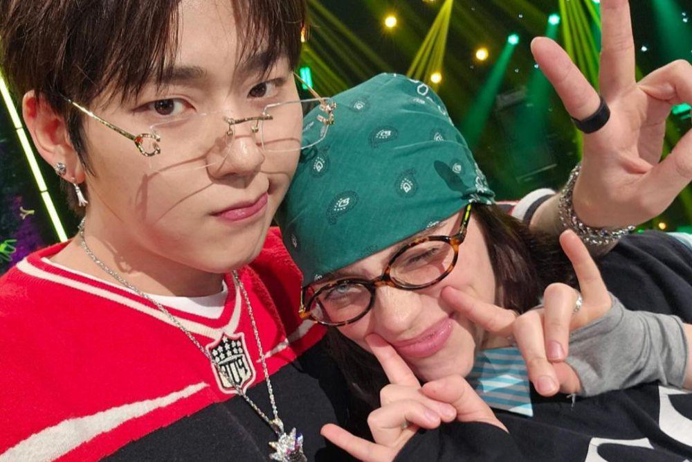 7 Potret Akrab Zico dan Billie Eilish yang Tampil di The Seasons
