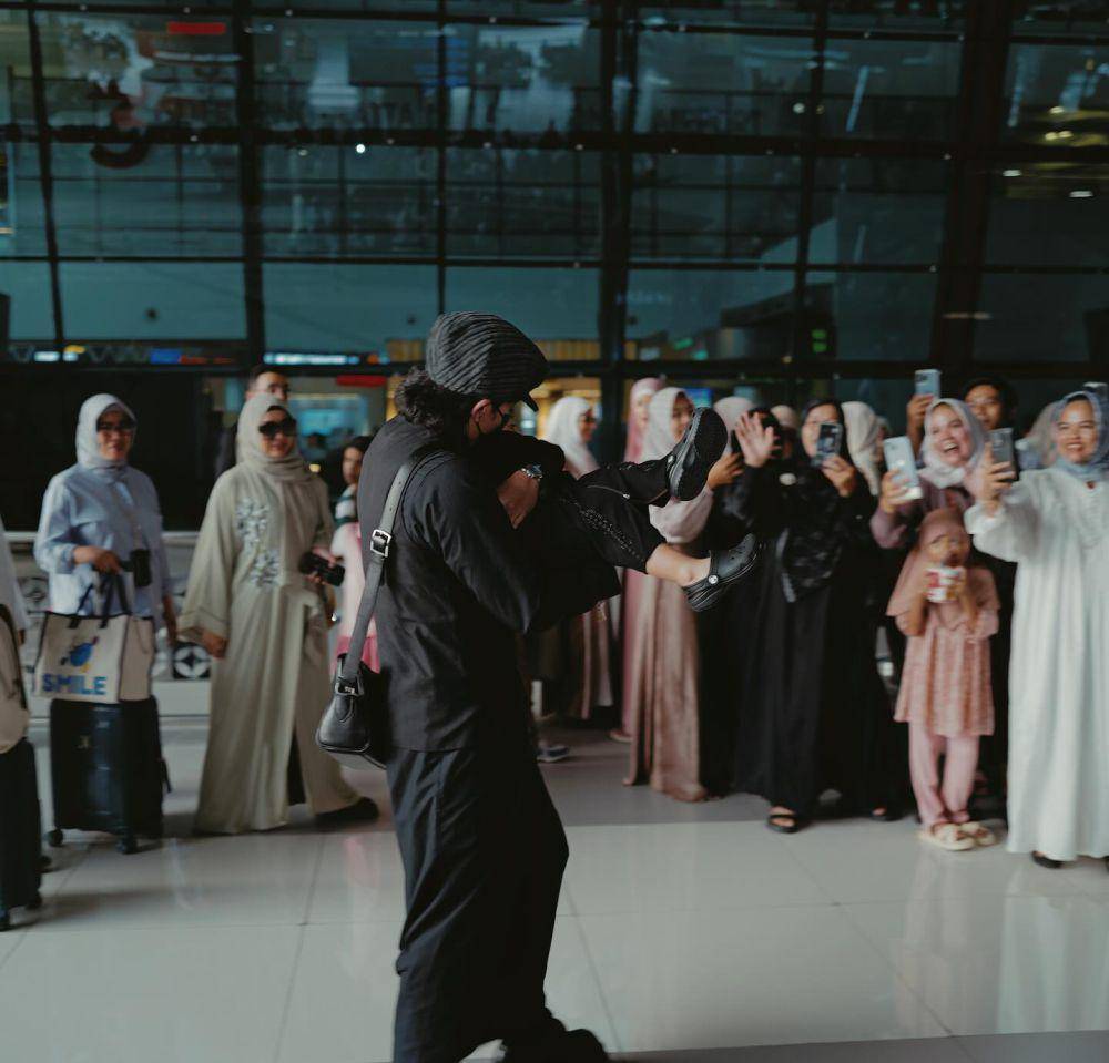 potret Atta Halilintar pulang dari haji (instagram.com/attahalilintar)