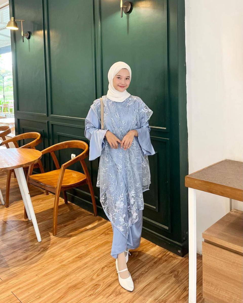 ragam outfit brokat Siska Amera (instagram.com/siskaamera)