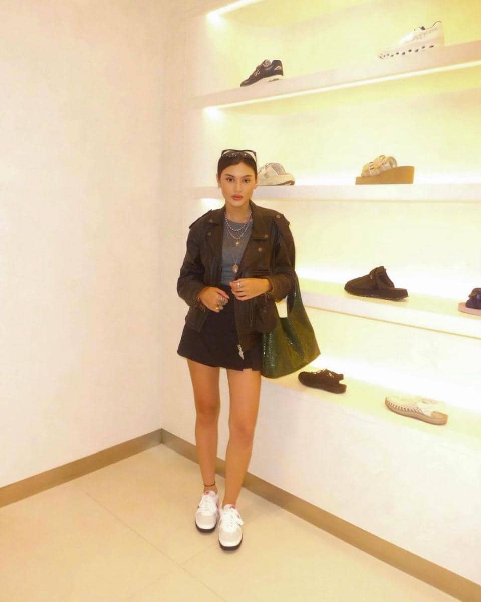 Naura Hakim (instagram.com/naura21)