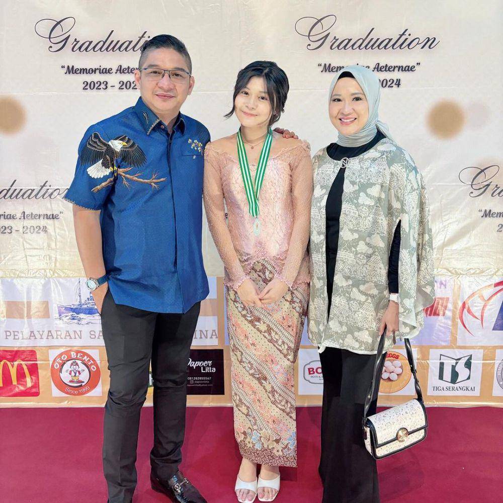 potret Pasha Ungu di wisuda sang anak (instagram.com/pashaungu_vm)