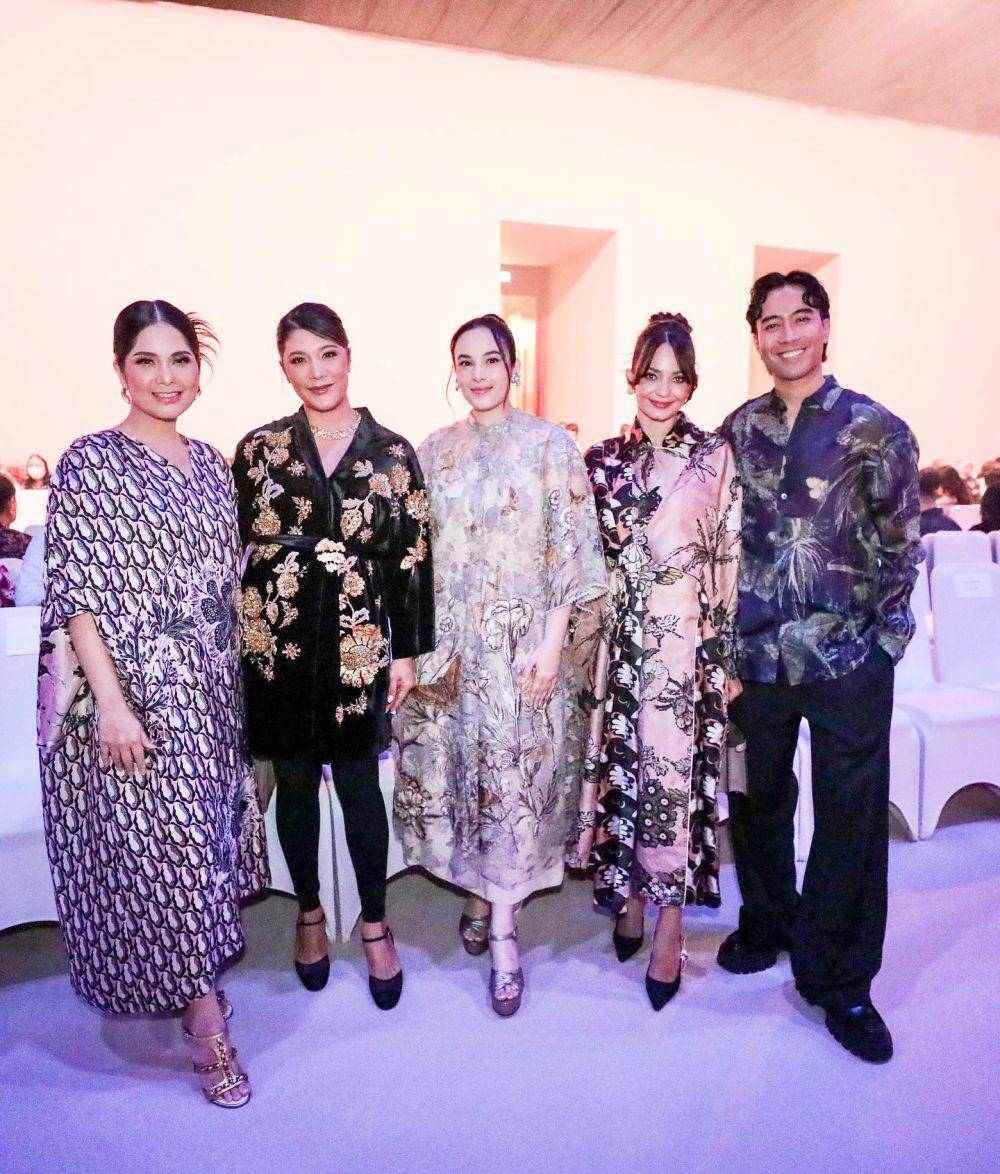 Aira Yudhoyono di fashion show (Instagram.com/annisayudhoyono)
