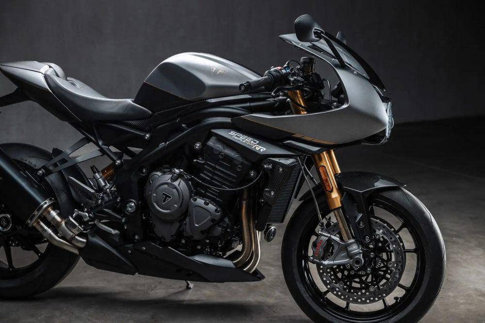 Speed Triple 1200 RR Limited Edition dari Triumph dan Breitling. (Triumphmotorcycles.jp)