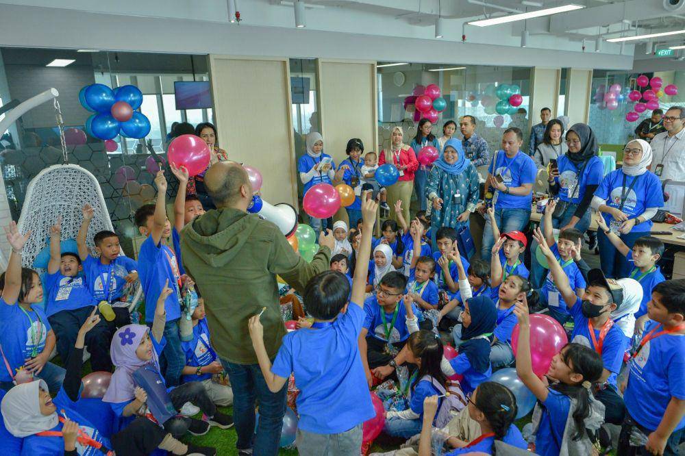 BPJS Ketenagakerjaan menggelar kegiatan Kids Go to Office yang memberikan kesempatan kepada anak-anak karyawan untuk mengunjungi tempat kerja orang tua mereka pada Jumat (14/6). (dok. BPJS Ketenagakerjaan)