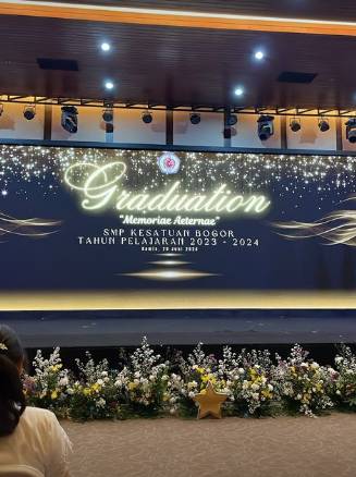 potret Pasha Ungu di wisuda sang anak (instagram.com/pashaungu_vm)