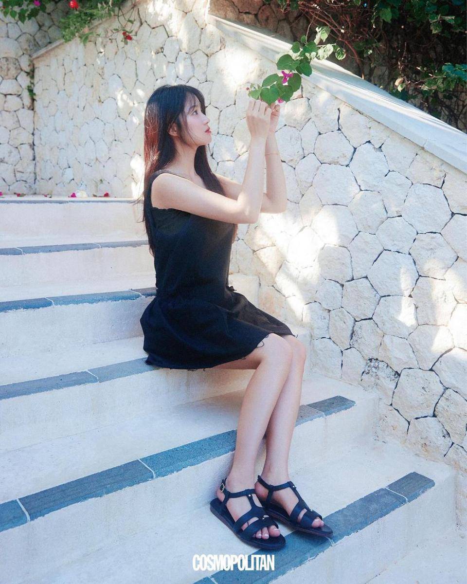 Kim Hye Yoon (instagram.com/cosmopolitankorea)