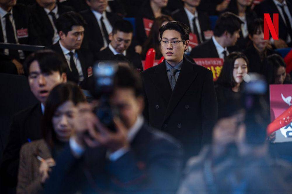 cuplikan Kang Sang Won di drakor The Whirlwind (instagram.com/netflixkr)