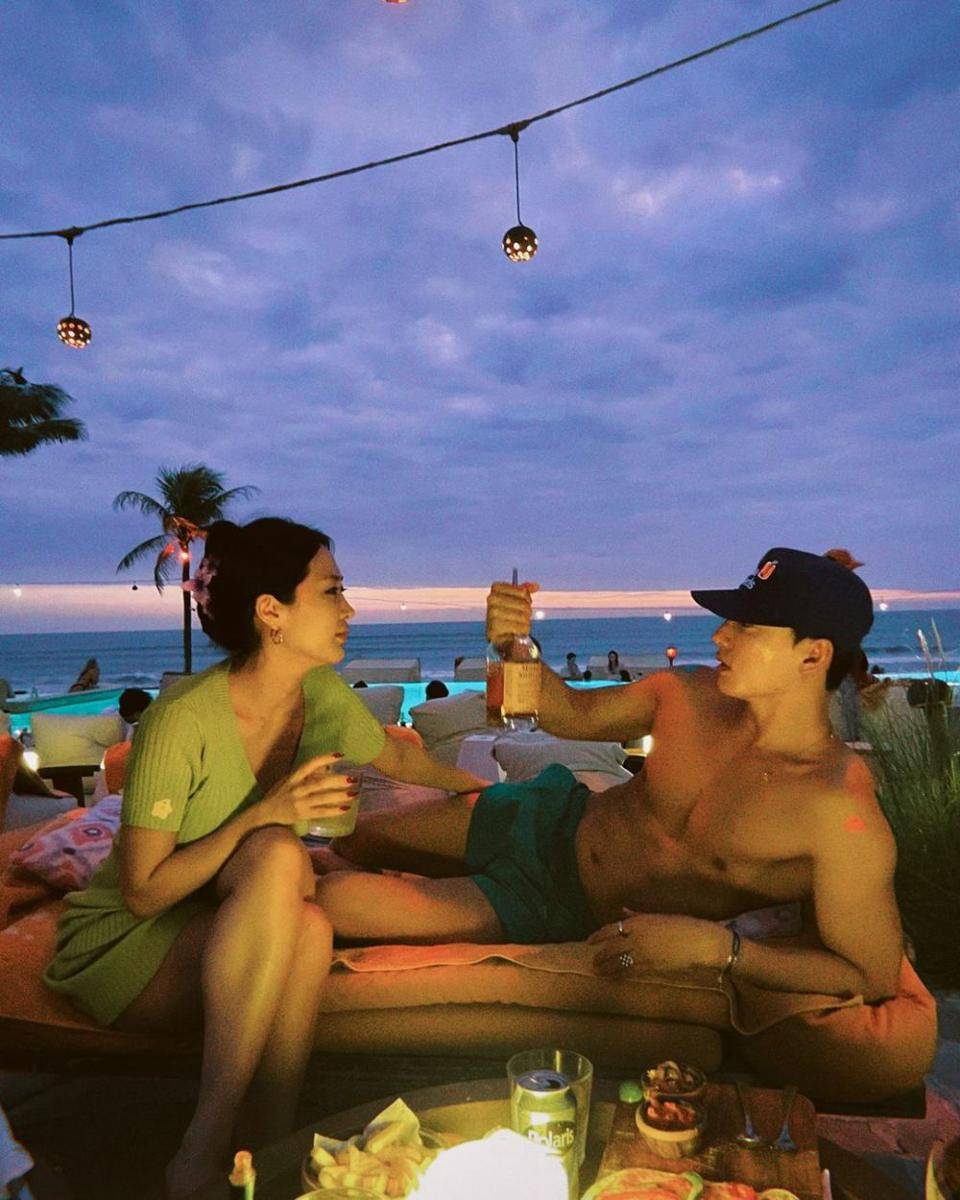 potret Honey J dan suami liburan di Bali (instagram.com/__honey.j__)