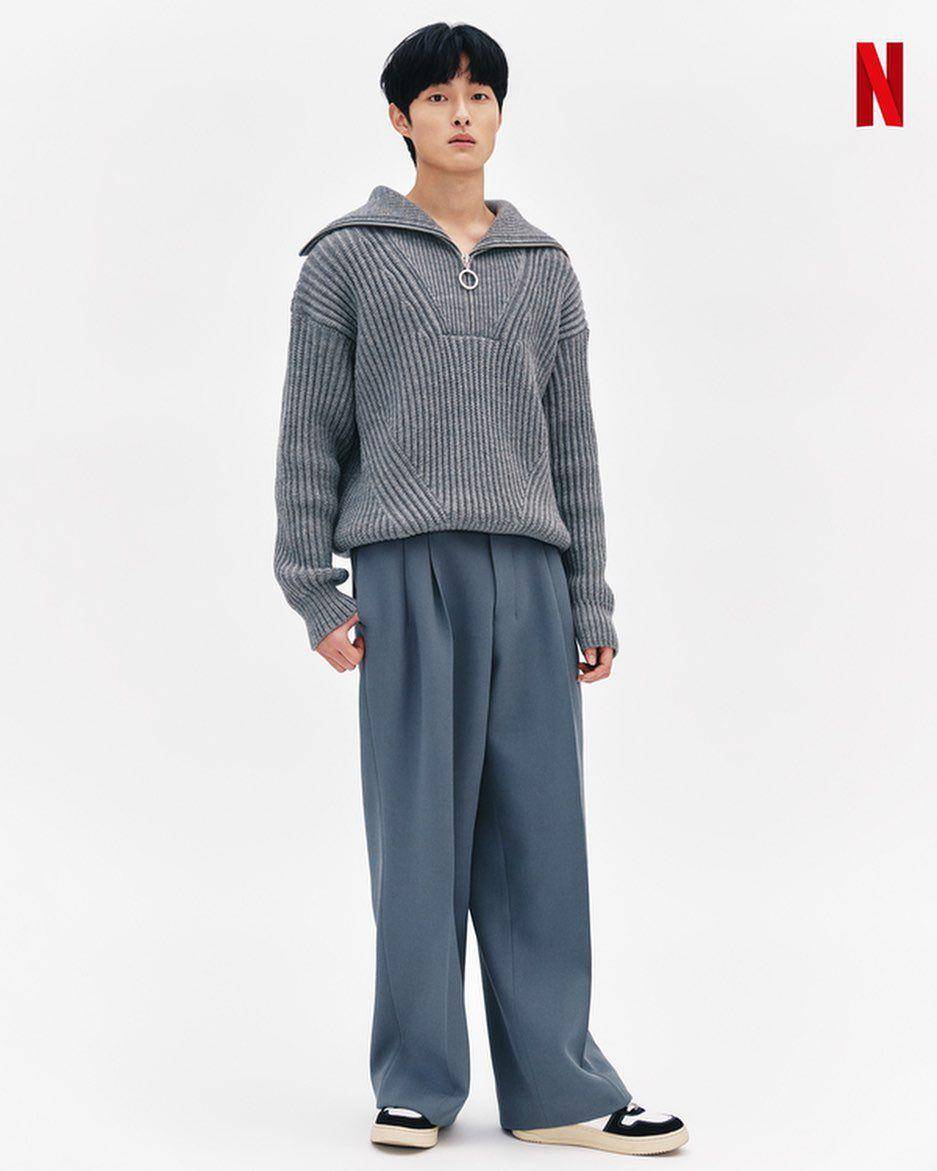 outfit traveling ala Yoon Chan Young (instagram.com/yooncy1)